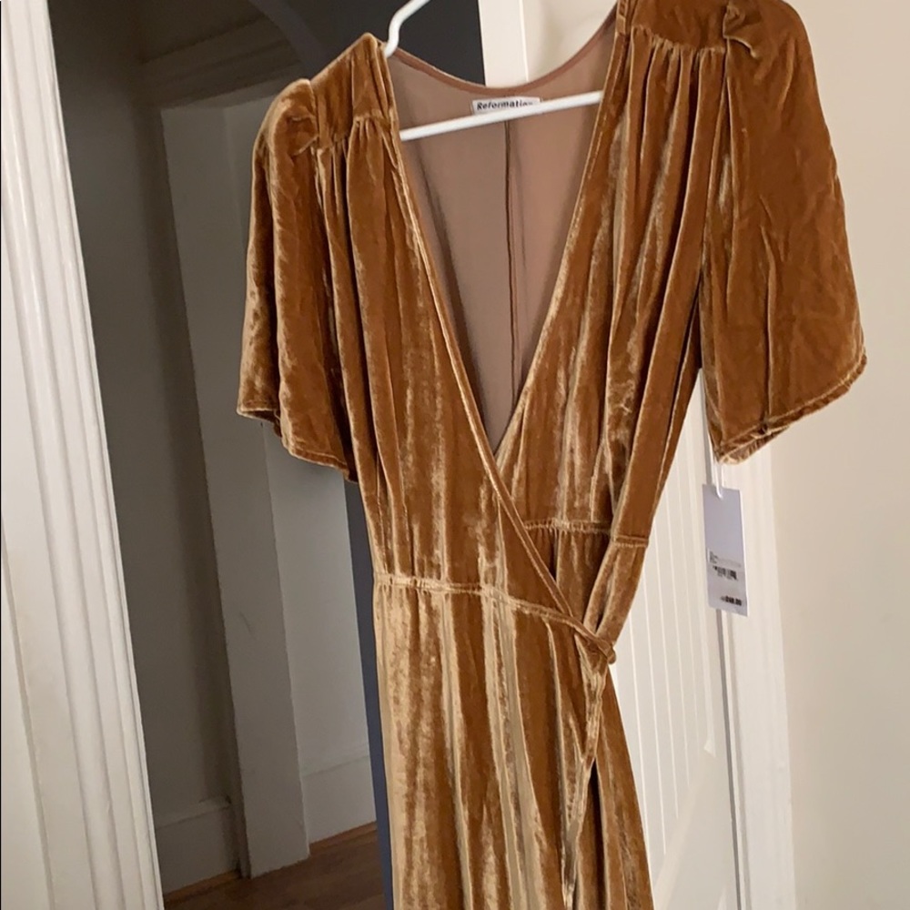 Never Worn Reformation Tiffany Dress